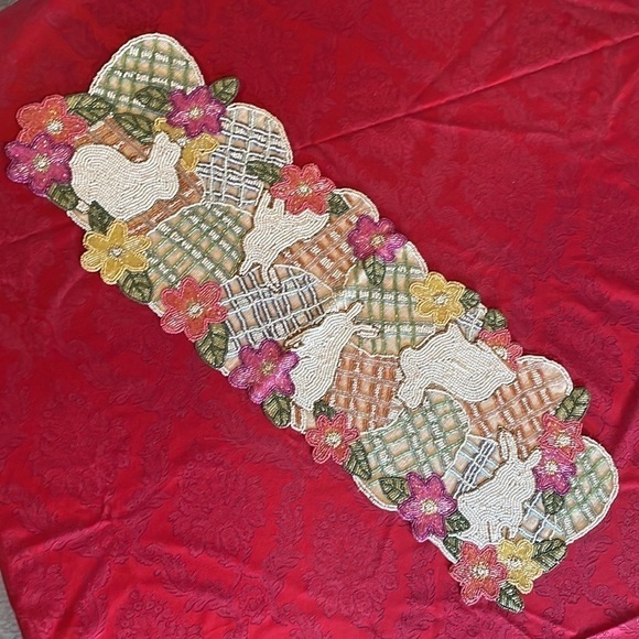Brand New Colorful 36" Easter Bunnies Eggs Floral Spring Beaded Table Runner - Picture 2 of 13
